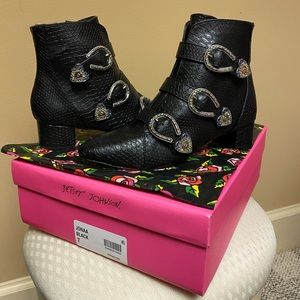 COPY - Betsy Johnson Ankle Boots- 7sz